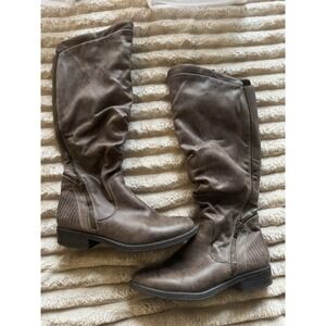 Baretraps Tall Brown Riding Boots Sz 8.5M Side Zip Yulissa Knee High